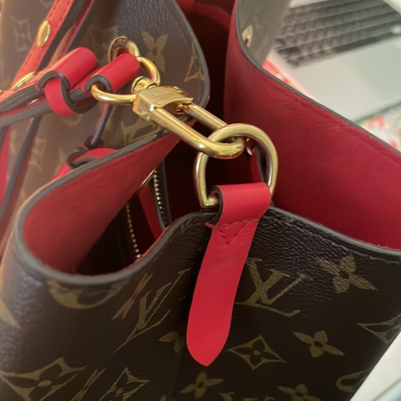 Sold / Louis Vuitton NeoNoe MM Monogram / Poppy in excellent condition - Picture 13 of 16